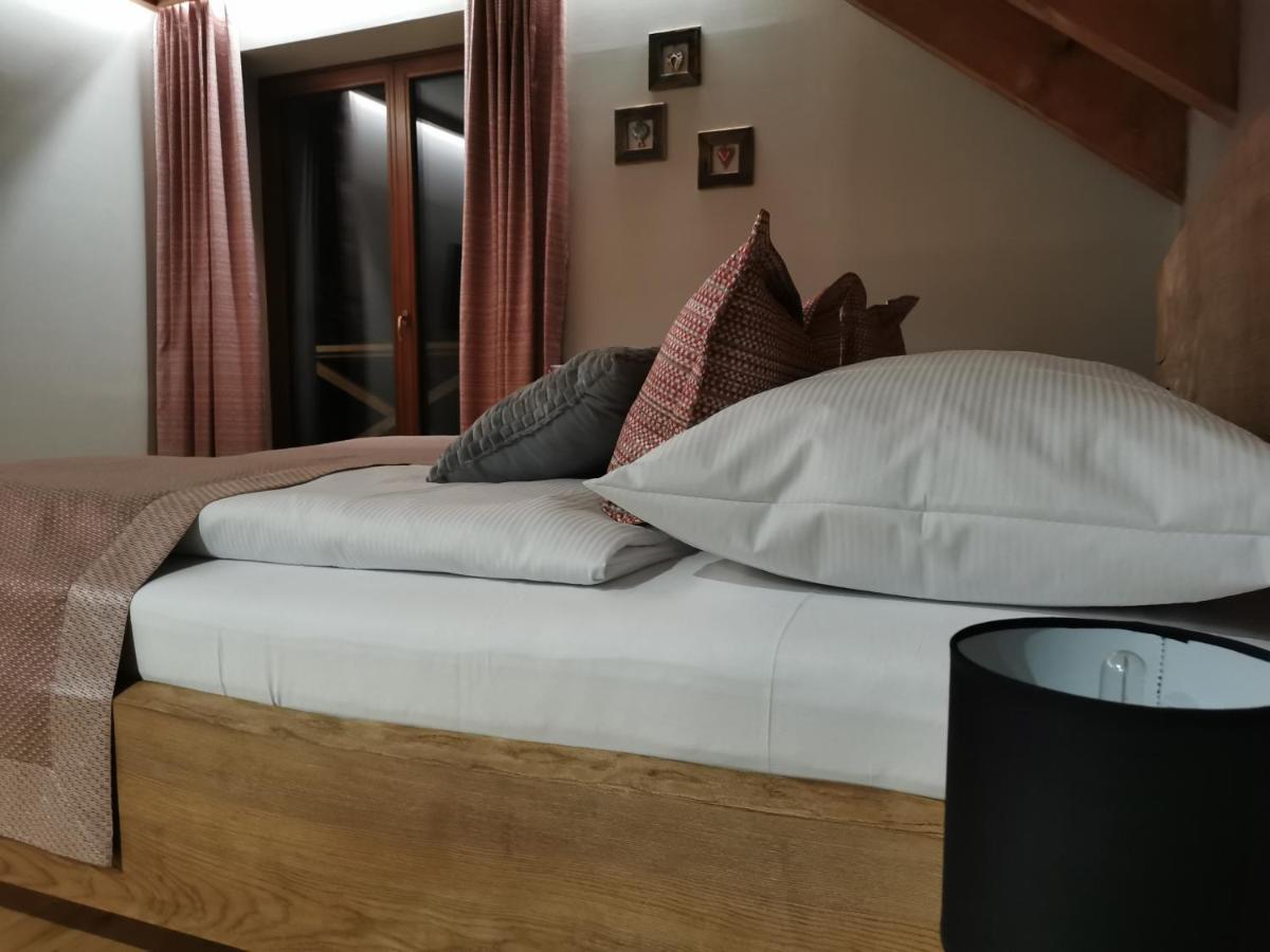 Hotel Koliba Na Vrsku Bytca Esterno foto