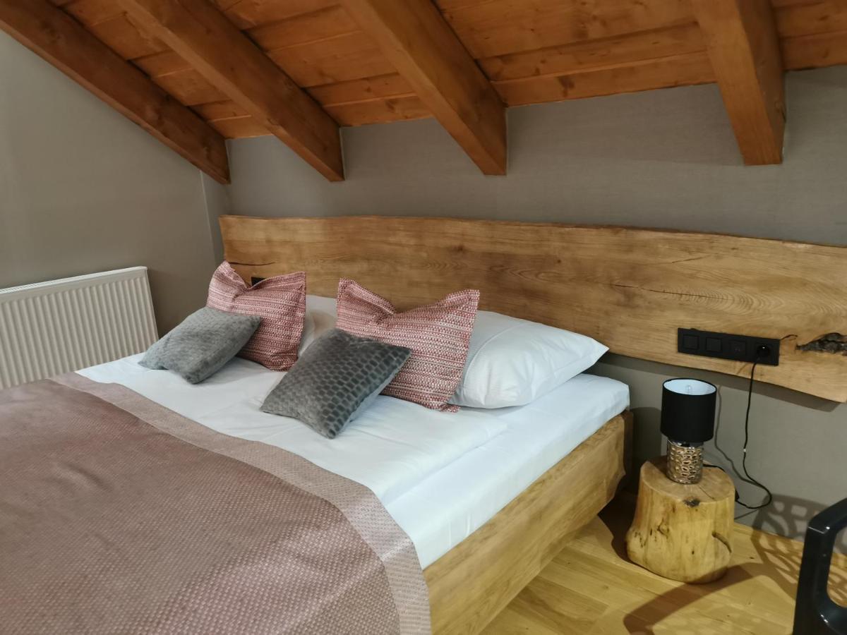 Hotel Koliba Na Vrsku Bytca Esterno foto