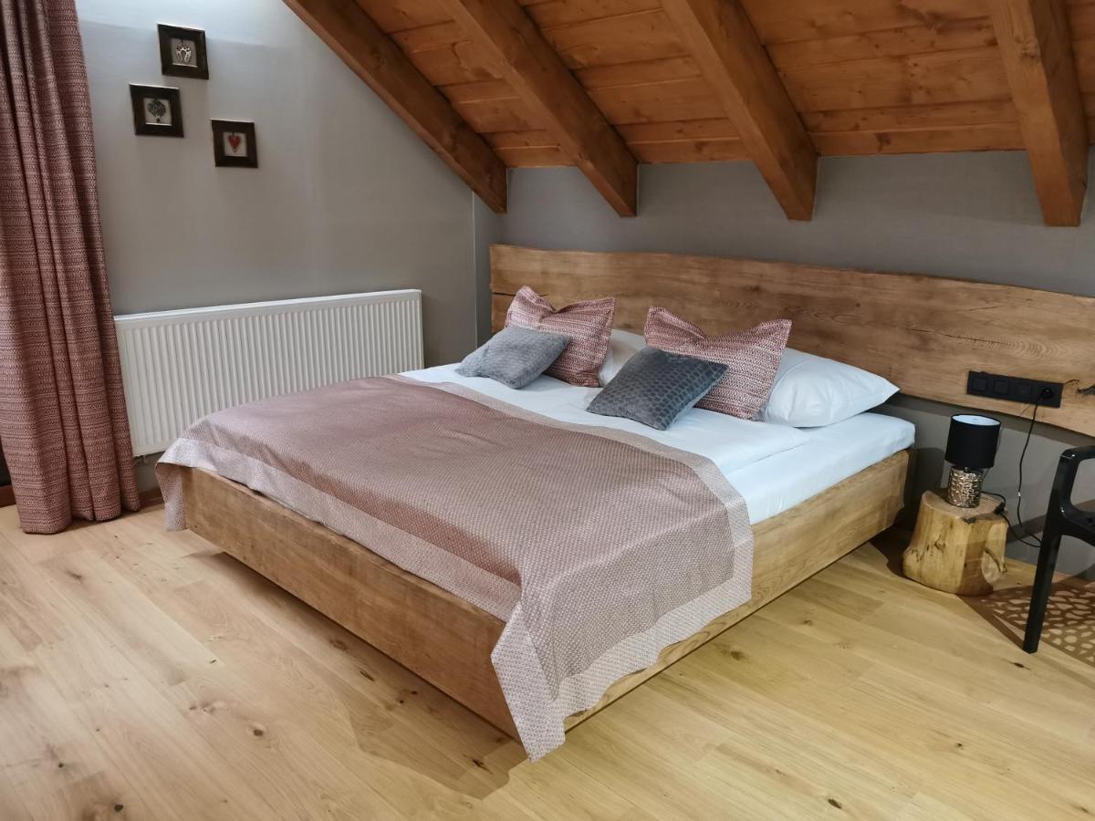 Hotel Koliba Na Vrsku Bytca Esterno foto